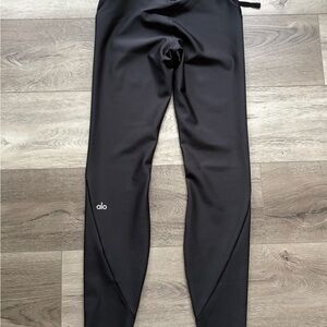 ALO Yoga Black Leggings with Branded Waist Tag